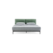 Bed C553