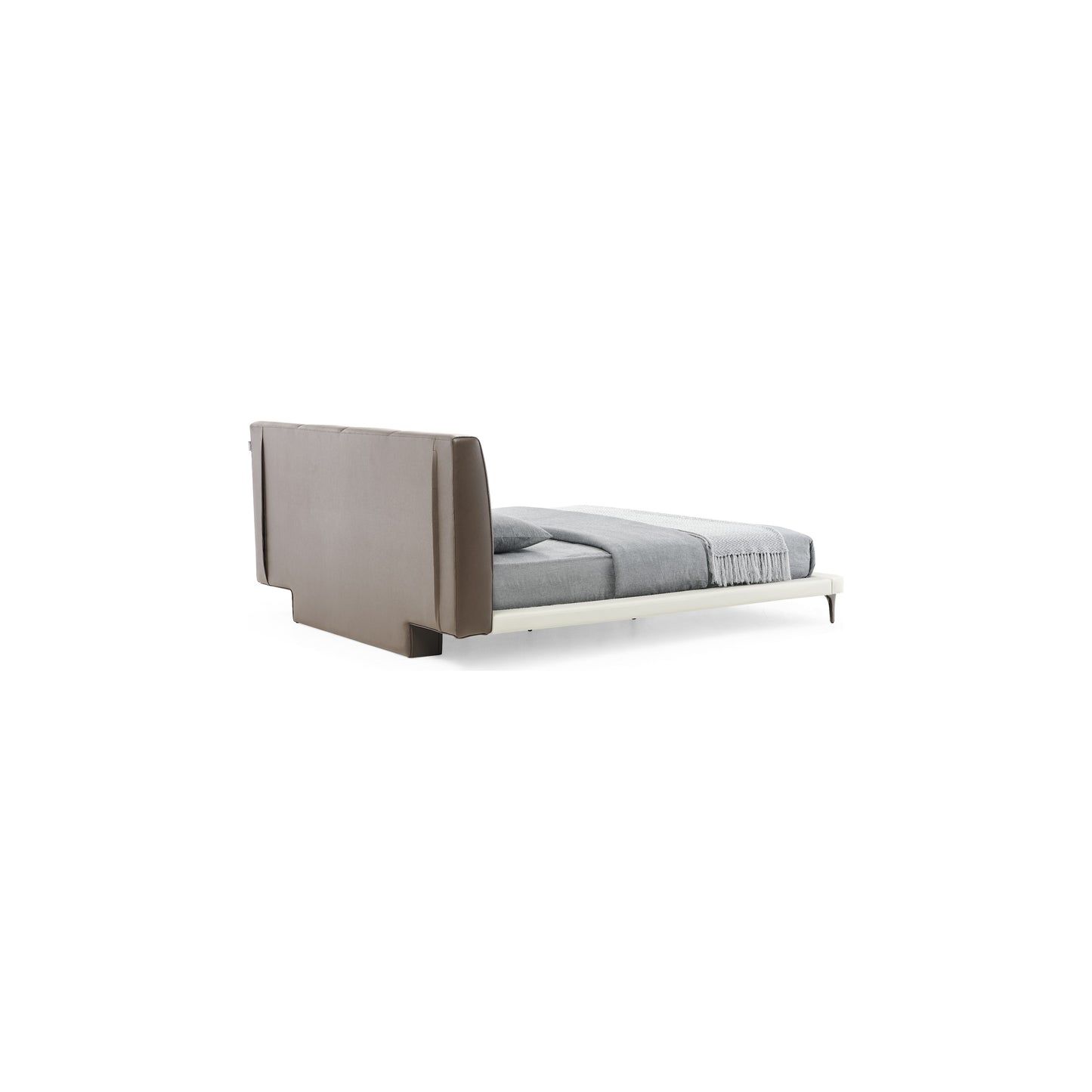 Bed C569